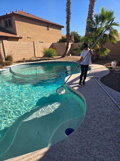 Expert Pool Cleaning